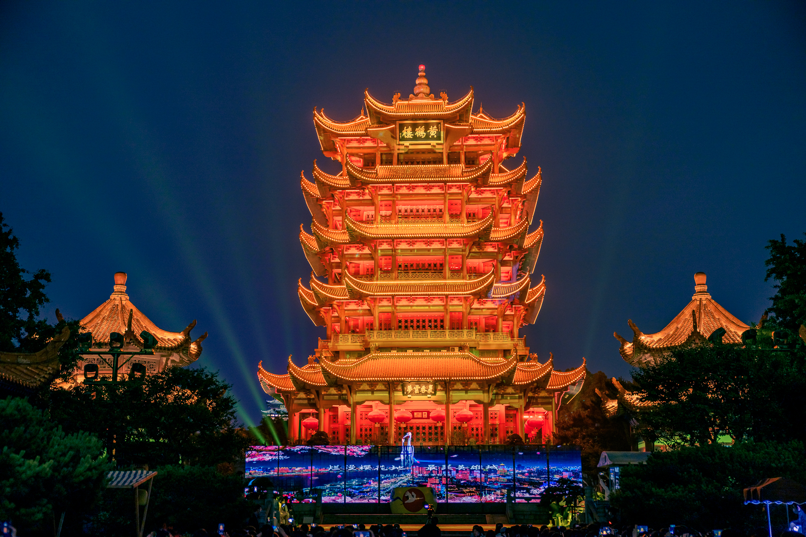 Joint Magical Tour of Fun Night at Wuhan·Zhiyinhao /Yellow Crane Tower & HOTEL ANDI (图2)